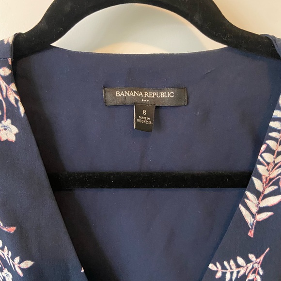 Banana republic wrap dress - Picture 2 of 2